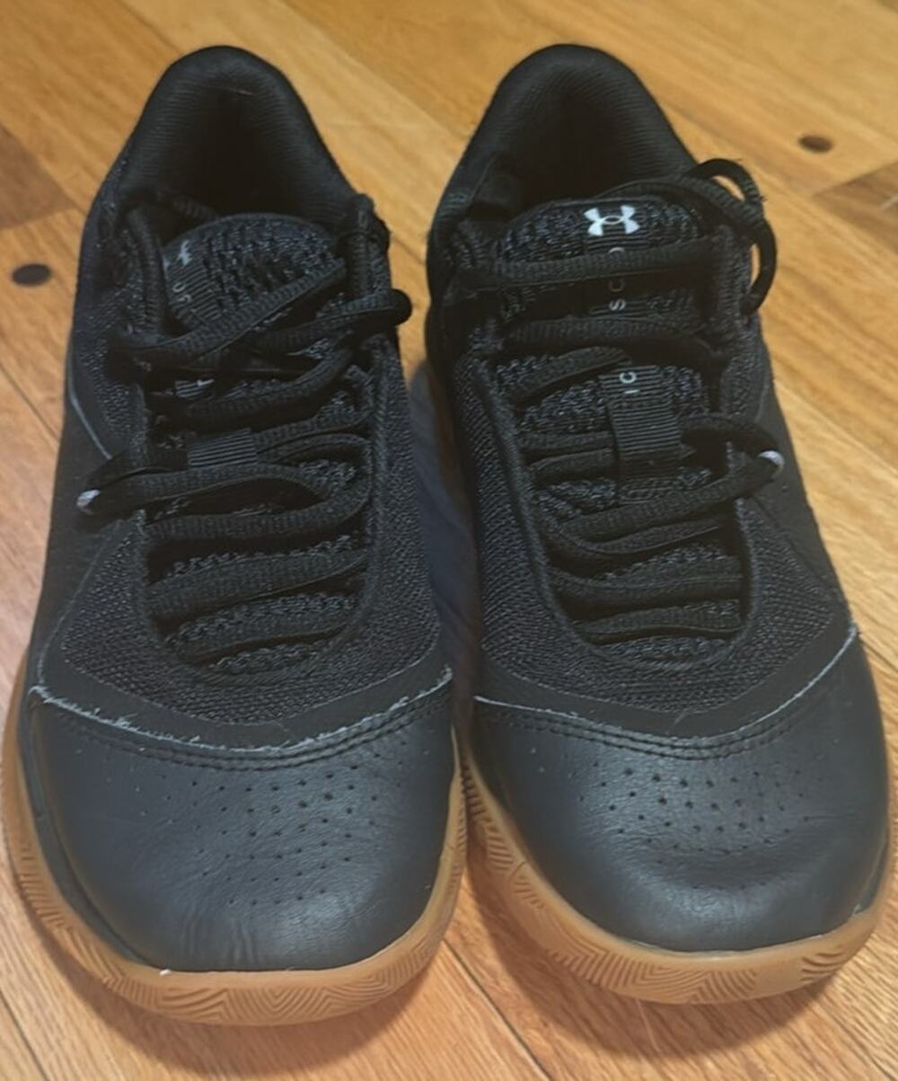 Under Armour Kids Athletic Shoes Youth Sz 3.5 Running Training Sneakers